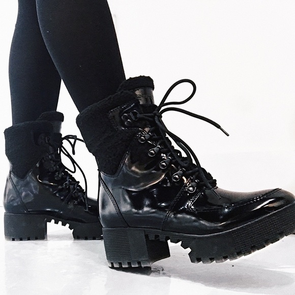 KENDALL + KYLIE LACE UP BOOTS - Picture 2 of 9